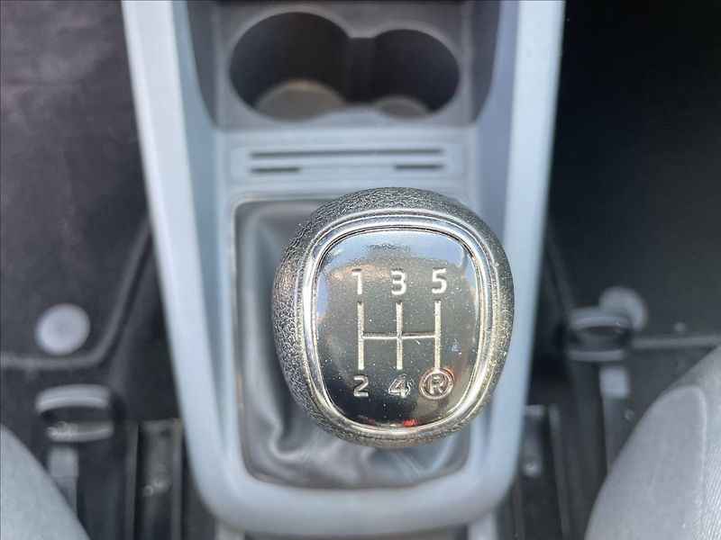 Škoda Fabia 1,0 MPi 44kw Klima ESP Tažné, - fotka 16 z 29
