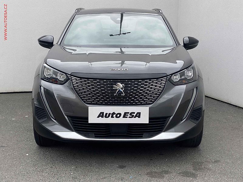 Peugeot 2008 (2023) 1.2 PT, Allure, AT, LED, TZ - fotka 2 z 19
