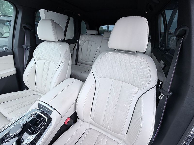 BMW X5 30xD Vzduch Nezávislé Tažné - fotka 14 z 35