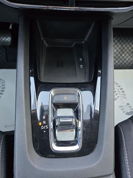 Škoda Octavia DSG STYLE 1.Maj. ČR DPH - fotka 14 z 43