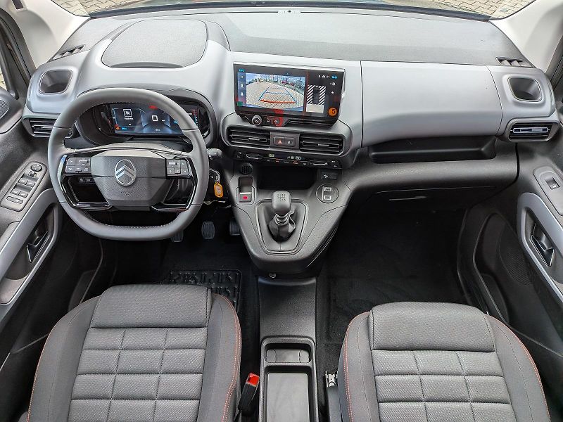Citroën Berlingo (2026) MAX Diesel 130k Manual - fotka 11 z 12