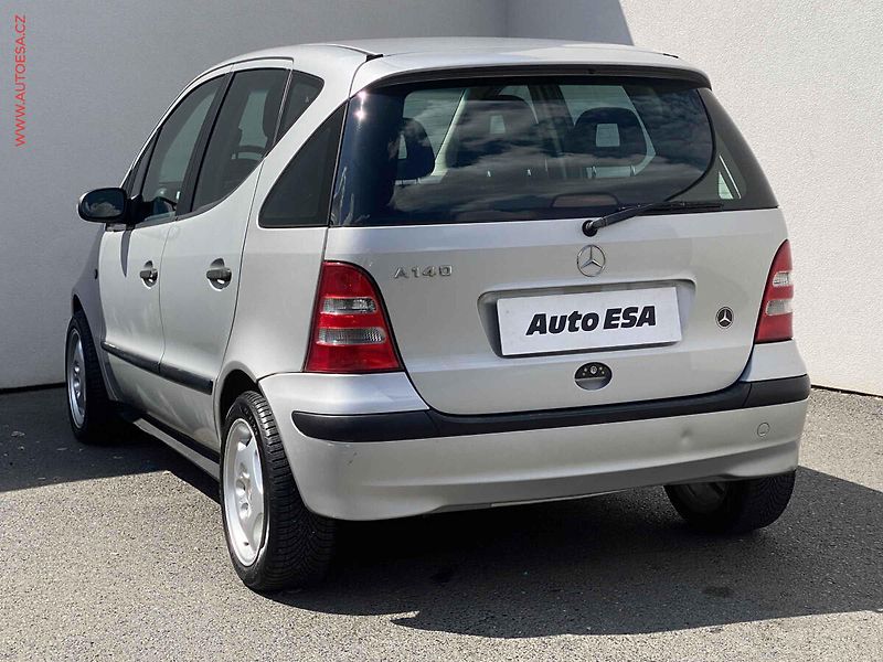 Mercedes-Benz Třídy A (2003) 1.4i 140, AC - fotka 6 z 16
