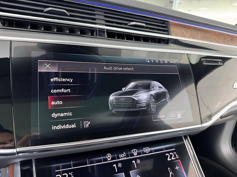 Audi A8 50TDI Q*Vzduch*REZERVACE! - fotka 26 z 49