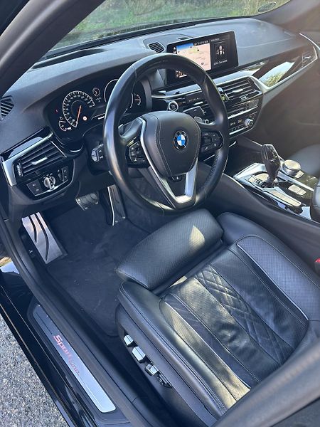 BMW Řada 5 (2019) BMW 520 xd - fotka 3 z 15