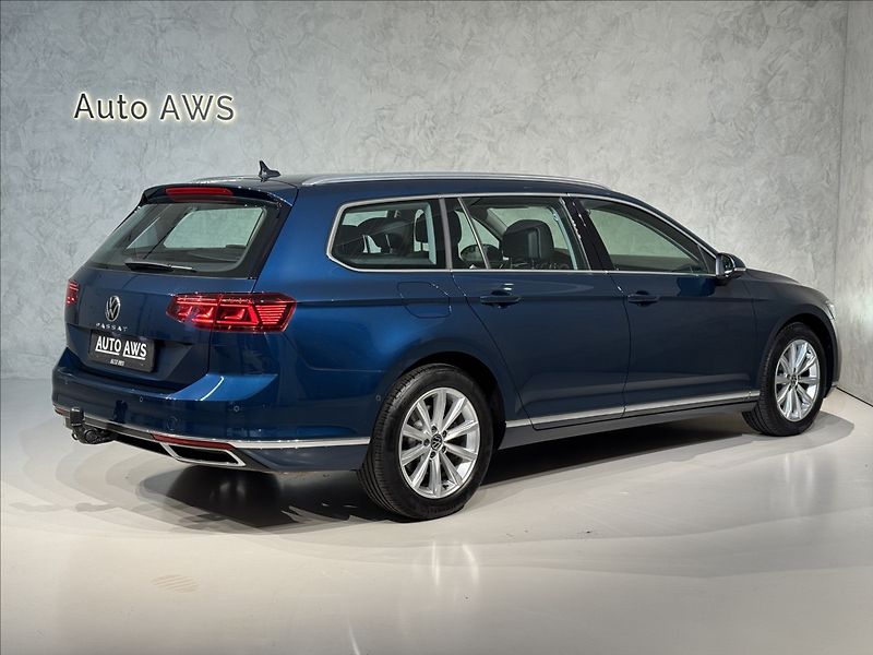 Volkswagen Passat 2,0 TSi  DSG Elegance Virtual - fotka 7 z 47