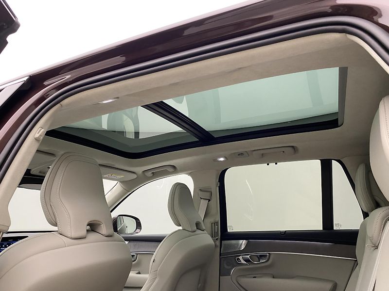 Volvo XC90 (2026) B5 AWD AUT BRIGHT ULTRA 7míst - fotka 20 z 74
