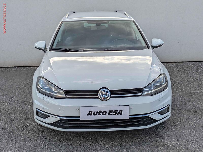 Volkswagen Golf (2018) 2.0 TDi, 1.maj, Join, navi - fotka 2 z 16