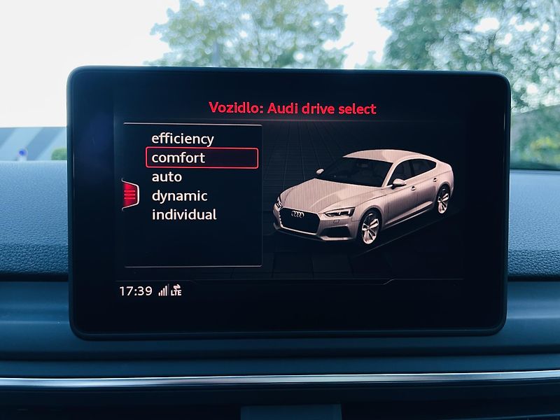 Audi A5 2.0TDI 140KW 4x4 AUT VÝHŘEV - fotka 42 z 49