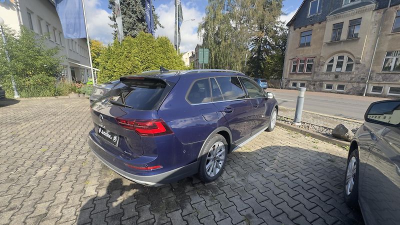 Volkswagen Golf (2024) 2.0TDI DSG Alltrack 4x4  - fotka 7 z 14