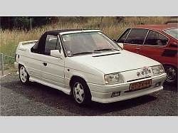 Škoda Rapid 136 MTX Cabrio.