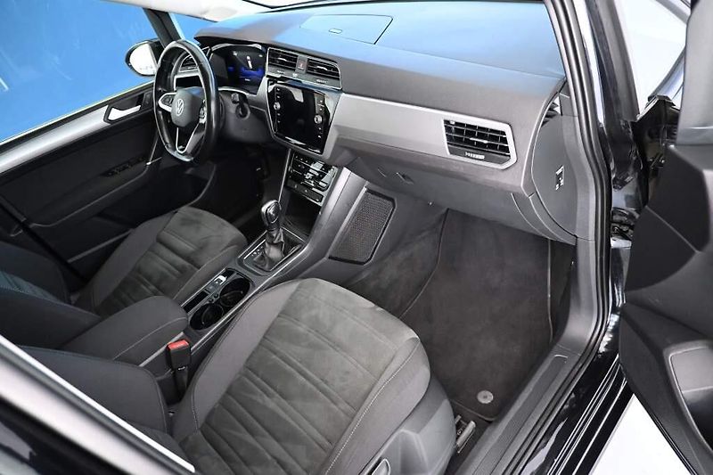 Volkswagen Touran (2023) 2.0 LED DSG ACC Tažné COMFORTL - fotka 10 z 32