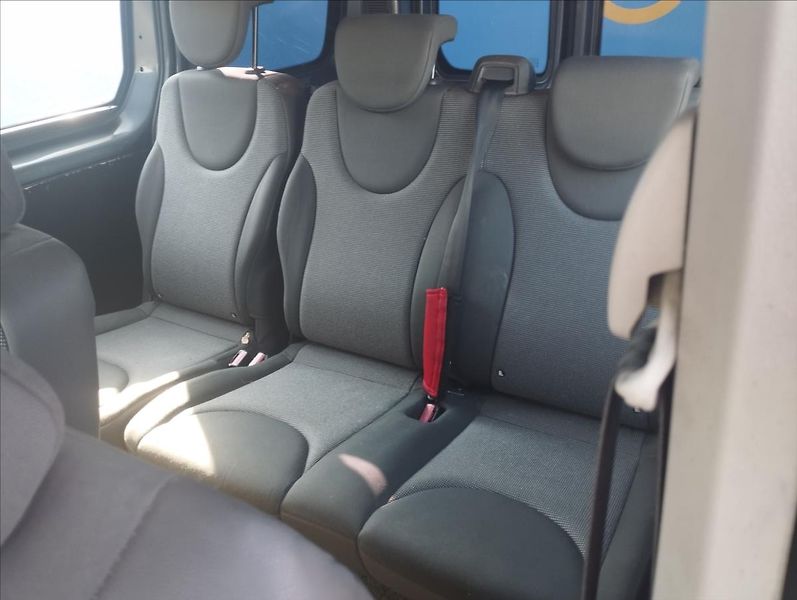 Citroën Jumpy 2,0 88KW - fotka 11 z 16