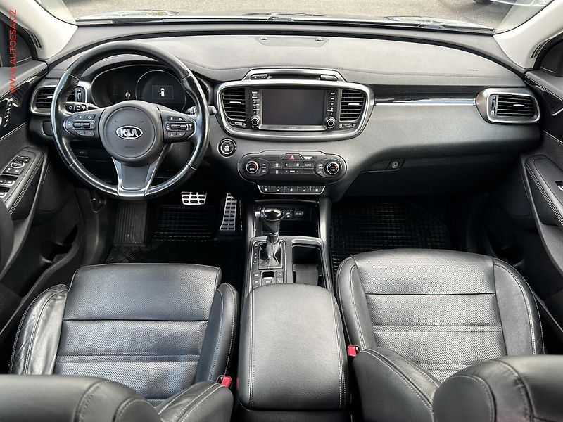 Kia Sorento (2019) 2.2 CRDI 4x4, AT, kůže - fotka 8 z 20