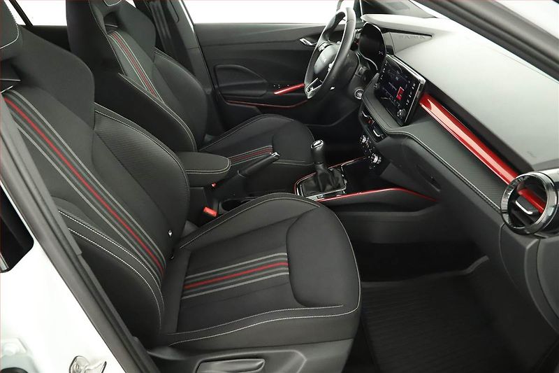 Škoda Fabia (2025) 1.0 TSI, MONTE CARLO, KEYLESS - fotka 7 z 15