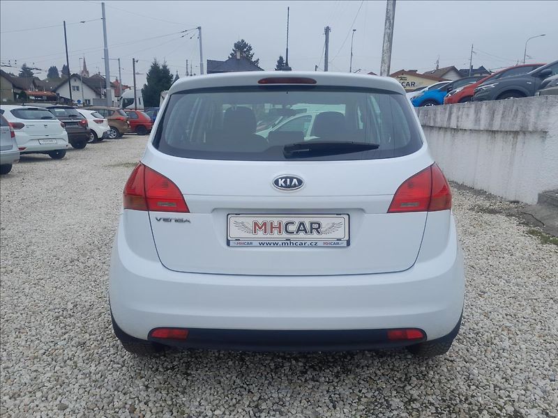 Kia Venga 1,4i16V 66kW - fotka 6 z 47