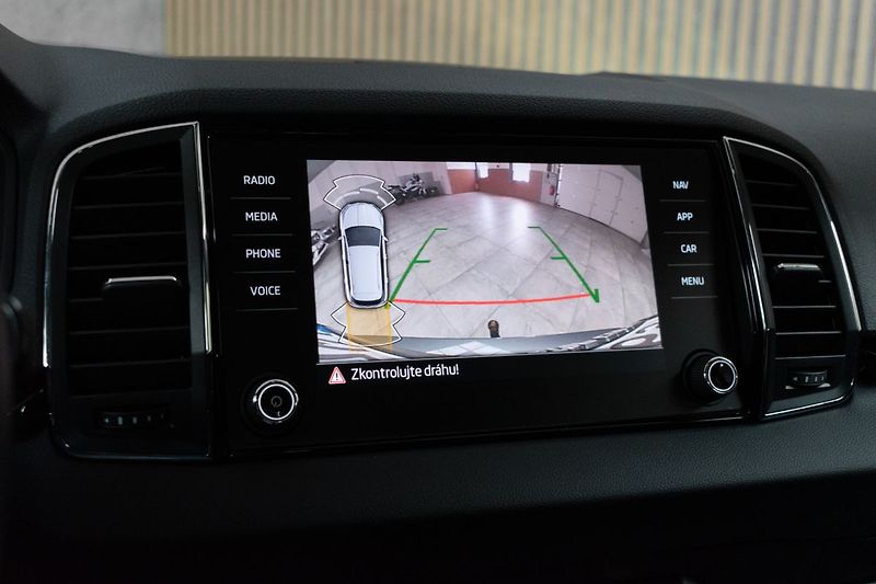 Škoda Karoq 1.5 TSI STYLE+*TAŽNÉ*DSG*ČR* - fotka 26 z 44
