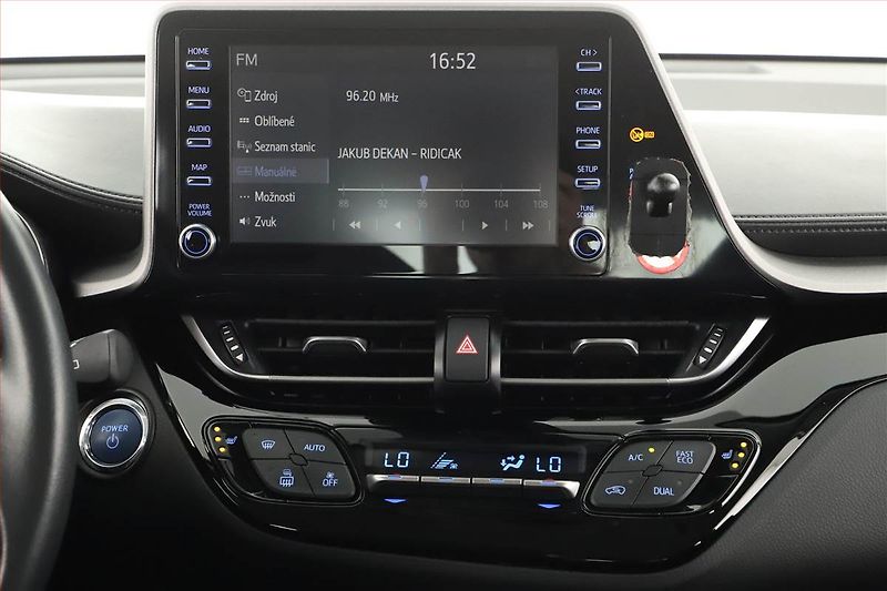 Toyota C-HR (2023) Comfort 1.8 Hybrid, COMFORT - fotka 9 z 18