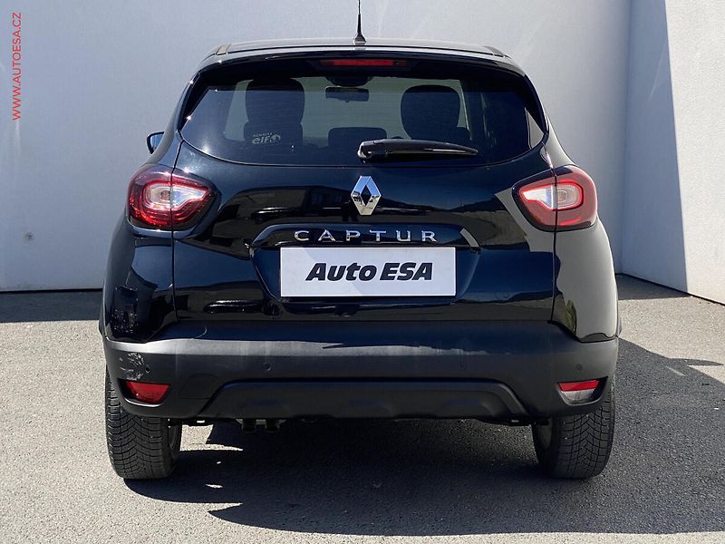 Renault Captur (2019) 1.3 TCe, ČR, Limited, navi, - fotka 5 z 18