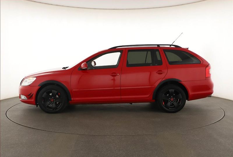 Škoda Octavia (2011) 1.6 TDI, po STK, Tažné - fotka 3 z 15