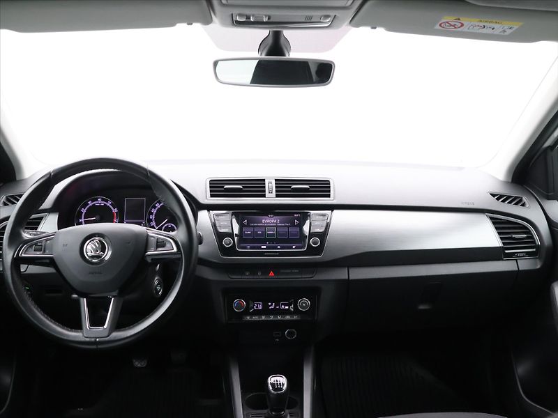 Škoda Fabia 1,0 TSI 81kW Style LED CZ DPH - fotka 21 z 28