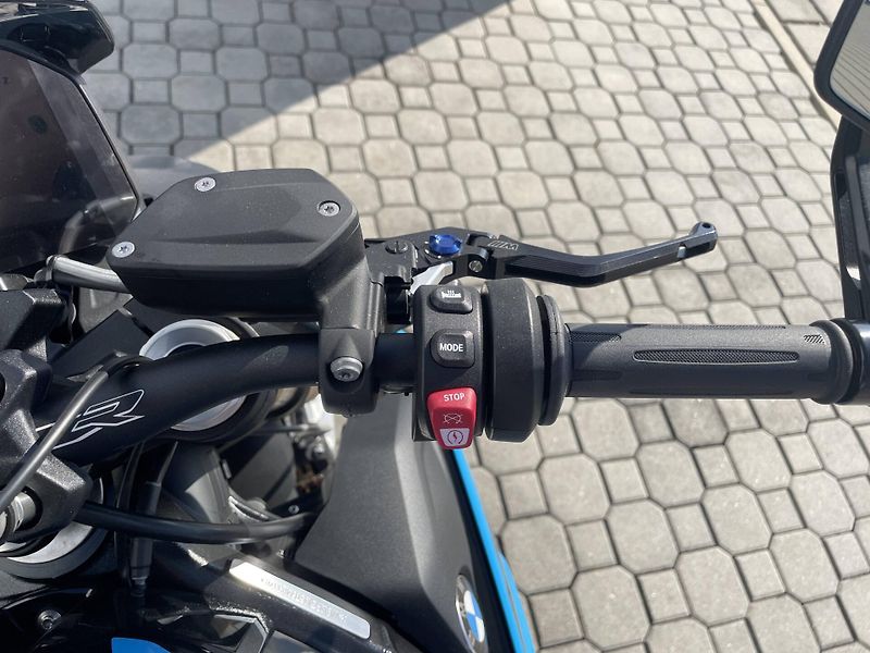 BMW (2026) S 1000 R - fotka 13 z 13