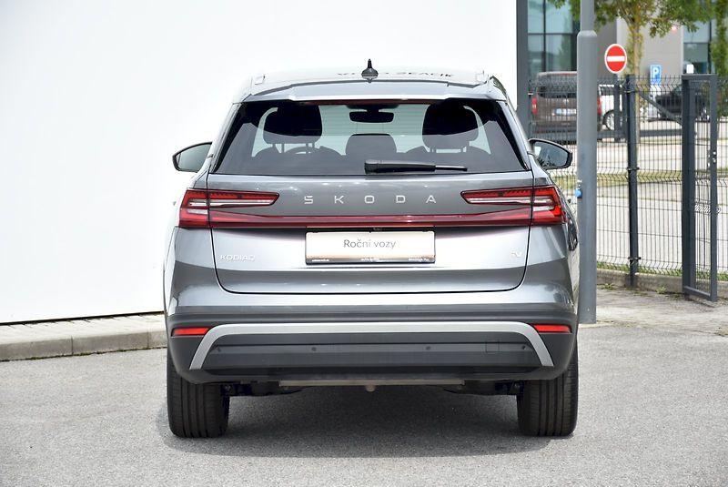 Škoda Kodiaq (2025) iV  PHEV 1.5 TSI 150 kW DSG - fotka 10 z 30