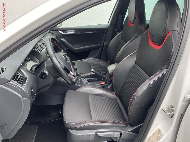 Škoda Octavia (2014) 2.0 TDi, RS Challange, bixen - fotka 9 z 19