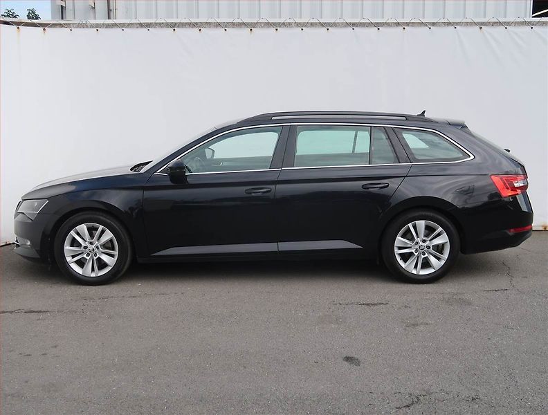 Škoda Superb (2017) Ambition Plus 2.0 TDI, Automat - fotka 3 z 21