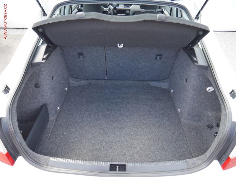 Škoda Octavia (2014) 1.2 TSI, ČR, AC, výhřev sed - fotka 7 z 18