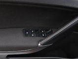 Volkswagen Golf (2019) 2.0 GTI Performance - náhled 23