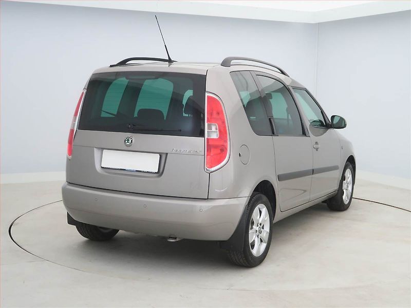 Škoda Roomster (2010) Elegance 1.2 TSI, Tempomat - fotka 5 z 16