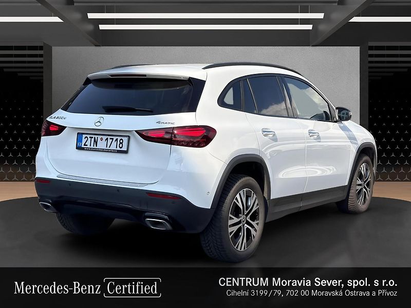 Mercedes-Benz GLA 200d 4MATIC - fotka 5 z 17
