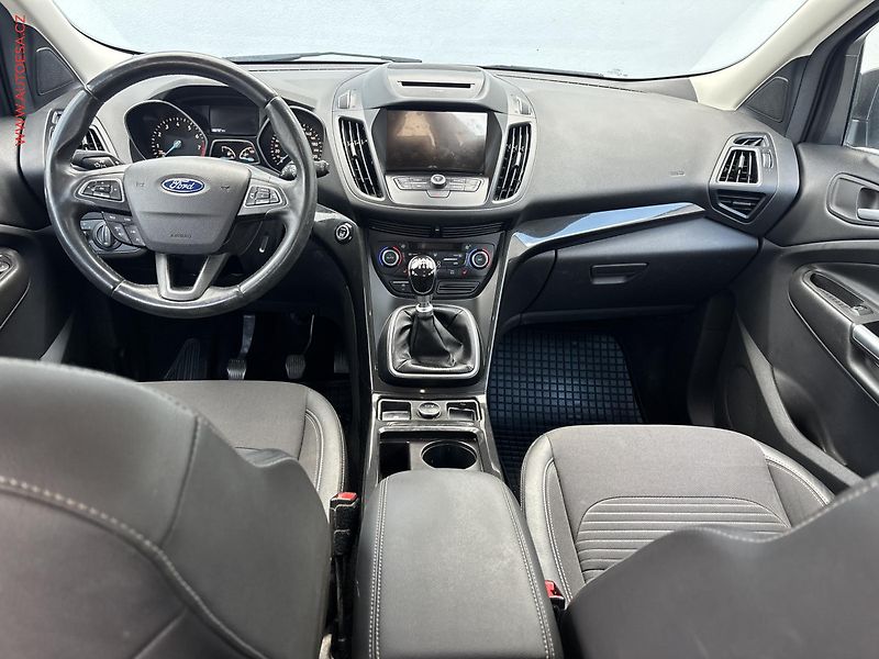 Ford Kuga (2019) 1.5EB, Bixen, navi, park - fotka 8 z 17