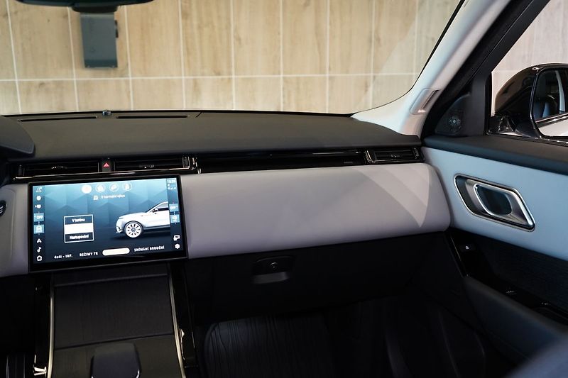 Land Rover Range Rover Velar D300 AWD Dynamic HSE, Vzduch - fotka 46 z 46