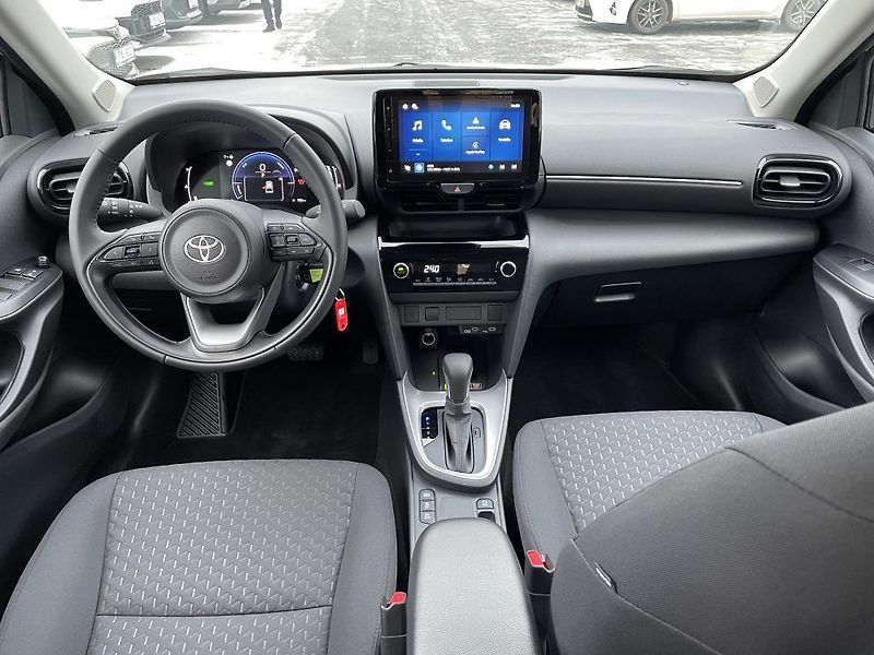 Toyota Yaris Cross 1.5 Hybrid Comfort ODBĚR 9/26 - fotka 14 z 27