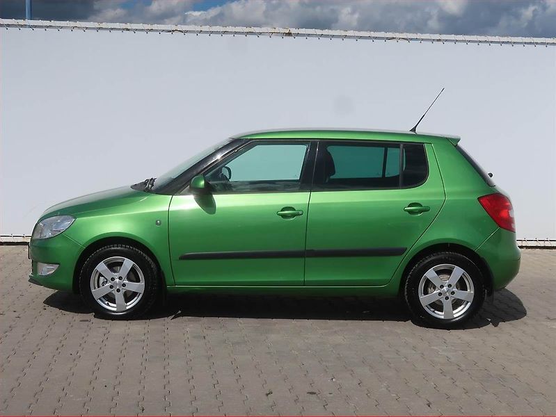 Škoda Fabia (2010) 1.2 TSI, Serv.kniha, Tempomat - fotka 3 z 15