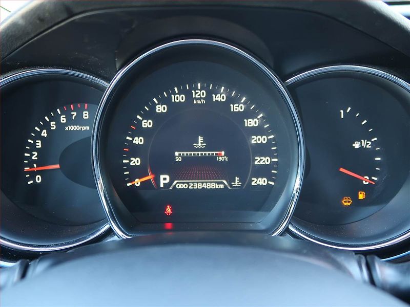 Kia Ceed (2013) Gold 1.6 GDI, Automat, Navi - fotka 11 z 18