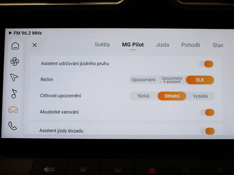 MG ZS 1,5 Hybrid+ Exclus.Akční Cena! - fotka 17 z 27