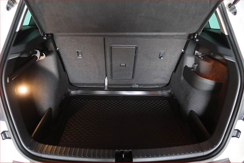 Škoda Karoq (2019) Style 1.6 TDI, Navi, Tempomat - fotka 14 z 19
