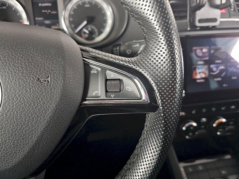 Škoda Octavia (2018) 1.6TDI 85kW  STYLE - fotka 10 z 26