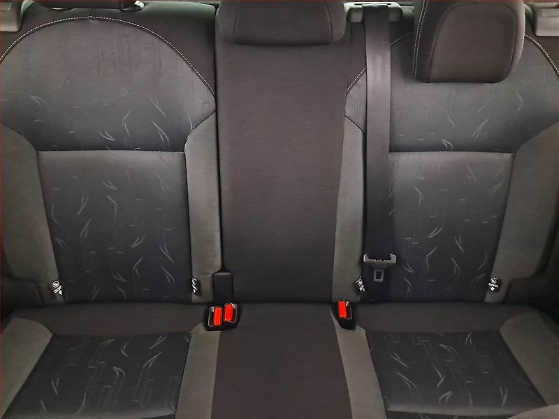 Citroën C4 (2012) 1.6 HDi, Automat, Tempomat - fotka 10 z 17