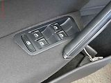 Volkswagen Golf (2014) 1.6TDi, AC, park.čidla - náhled 11