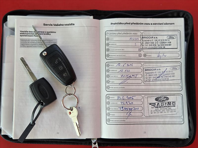 Ford Focus 1,6 Ti-VCT Tažné z. ČR 2.maj 1 - fotka 7 z 22
