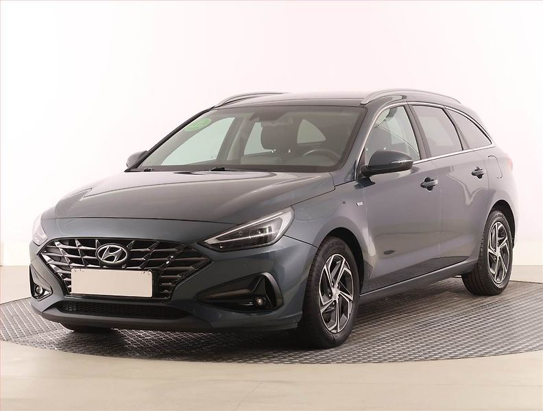 Hyundai i30 (2021) Smart 1.5 T-GDI MHEV, Automat - fotka 2 z 22