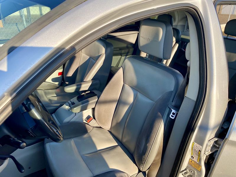 Chrysler Pacifica (2008) Komfortní rodinné auto  - fotka 6 z 12