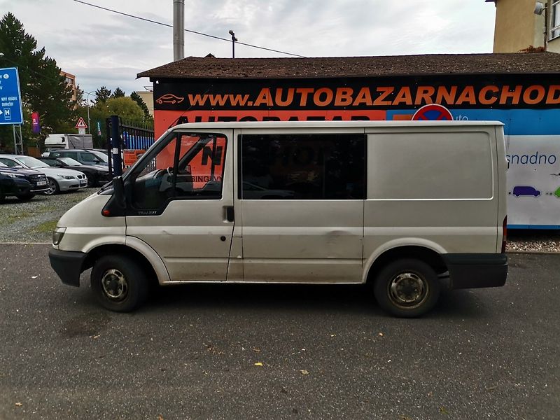 Ford Transit (2001) 2.0Di 55kw 6 míst +Spaní Tažné - fotka 24 z 25