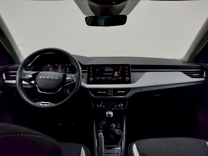 Škoda Scala (2025) Top Selection 1,0 Tsi 85 Kw - fotka 5 z 34