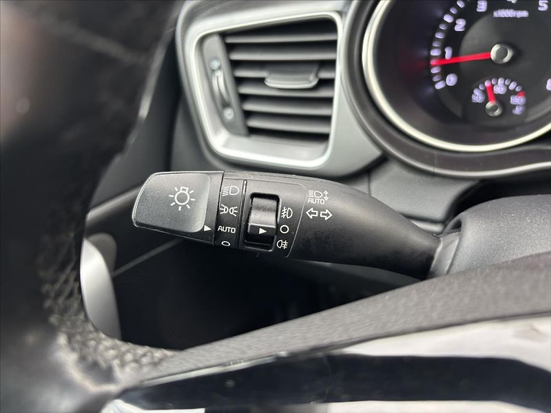 Kia Ceed 1,4 TGDi 103kW Fresh ZÁRUKA - fotka 25 z 33
