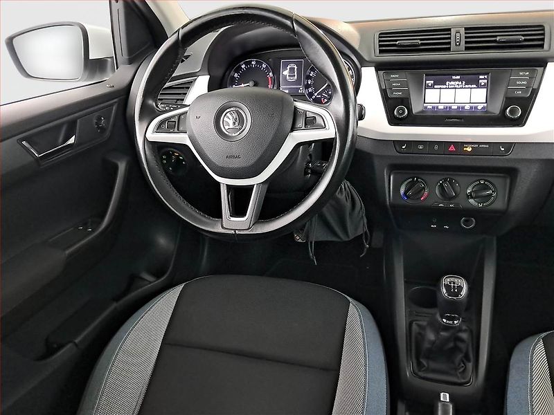 Škoda Fabia (2015) 1.2 TSI, Tempomat - fotka 7 z 20
