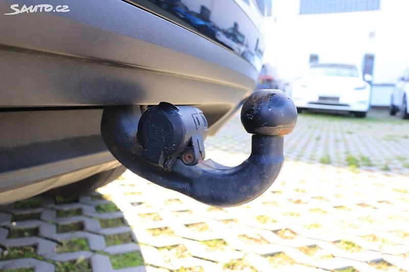 Volkswagen Touareg 3.0 TDI*Pano*Tažné*Kamera - fotka 19 z 19